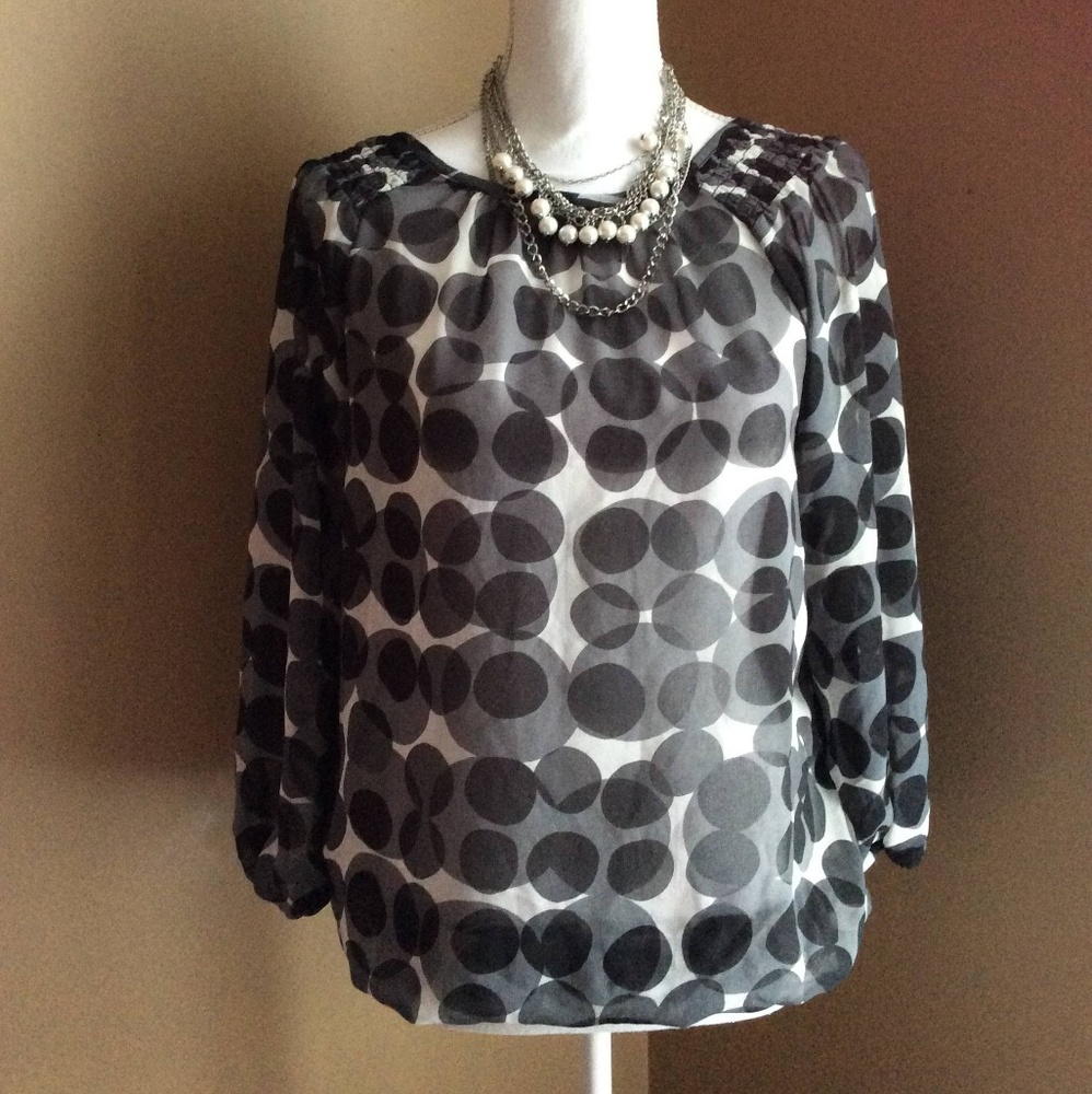 Black & White large Poka Dot Banana Republic Bl.